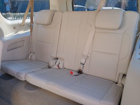 Used 2015 GMC Yukon XL Denali w/ Premium Package image 36