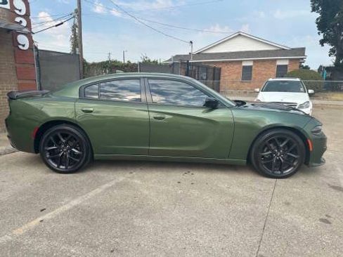 Used 2023 Dodge Charger SXT w/ Blacktop Package RWD image 4