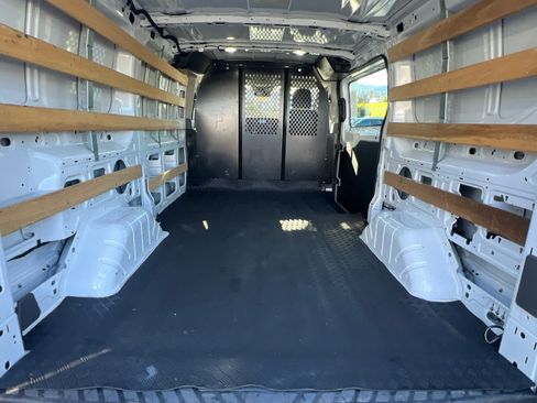 Used 2024 Ford Transit 250 Low Roof w/ Exterior Upgrade Package RWD image 10
