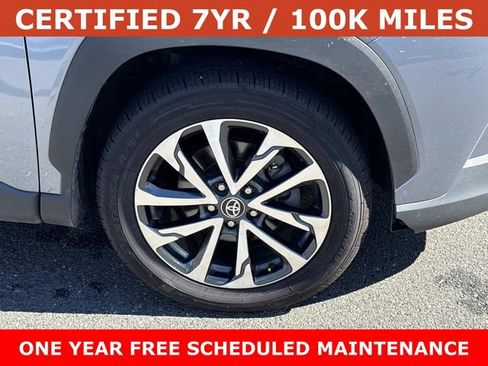 Used 2023 Toyota Corolla Cross XLE w/ Convenience Package AWD/4WD image 7