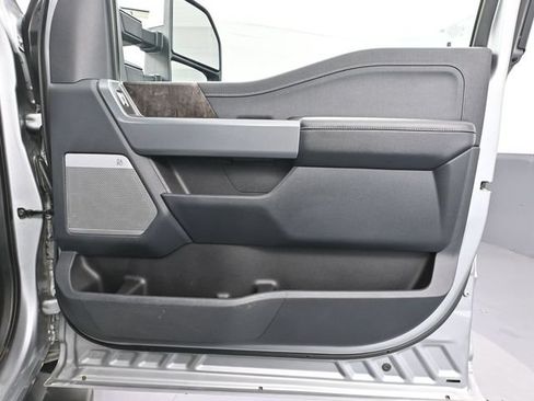 Used 2022 Ford F150 Lariat AWD/4WD image 46