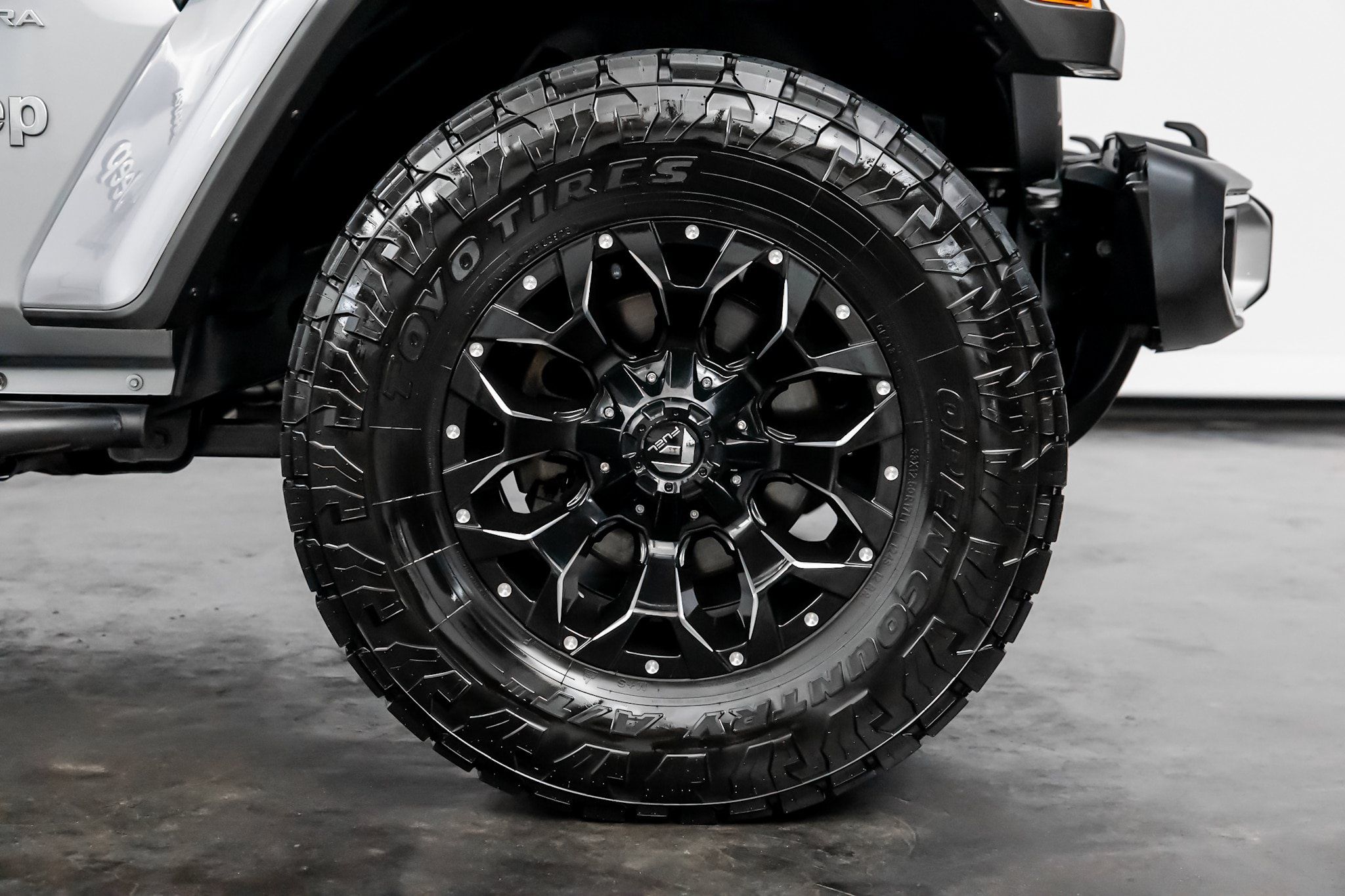 Used 2021 Jeep Wrangler Unlimited Sahara AWD/4WD image 23