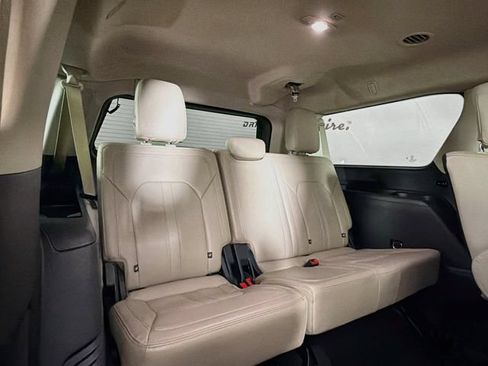 Certified 2023 Ford Expedition Max Limited RWD image 34