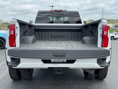 Used 2024 Chevrolet Silverado 3500 High Country w/ High Country Premium Package AWD/4WD image 5