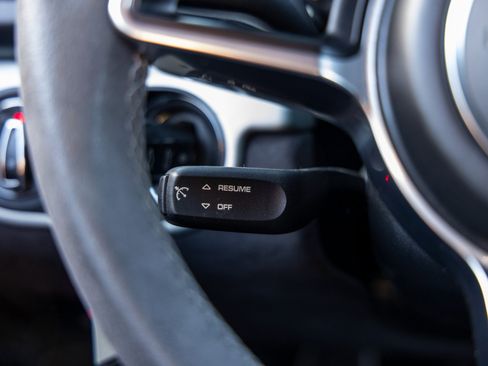 Certified 2016 Porsche Cayman GT4 image 29