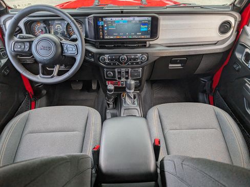 Used 2024 Jeep Wrangler Willys image 21