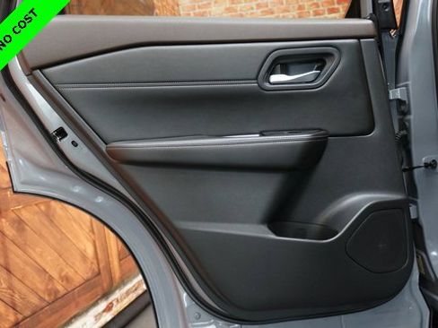 Certified 2022 Nissan Rogue SL image 40