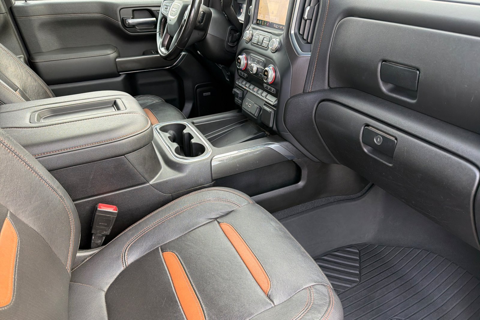 Used 2021 GMC Sierra 1500 AT4 w/ AT4 Preferred Package AWD/4WD image 12