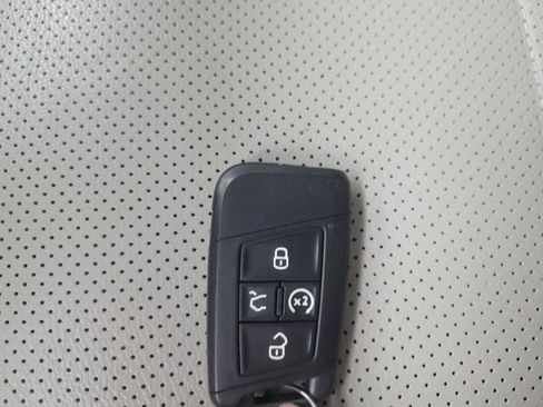 Used 2021 Volkswagen Jetta SEL Premium FWD image 32