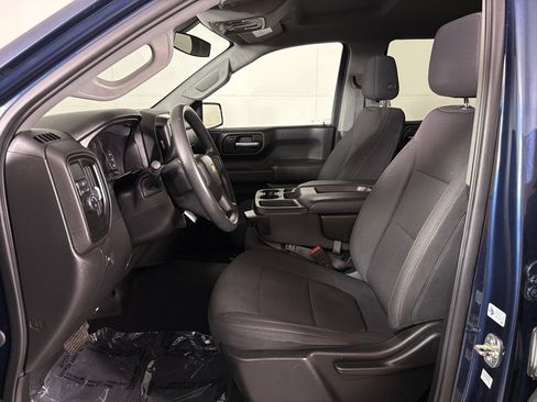Used 2020 Chevrolet Silverado 1500 Custom w/ Custom Value Package RWD image 15