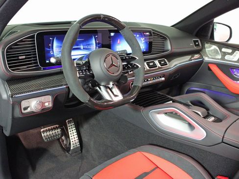 Certified 2025 Mercedes-Benz GLE 53 AMG 4MATIC Coupe image 15