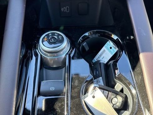 New 2026 Ford Explorer Platinum image 39