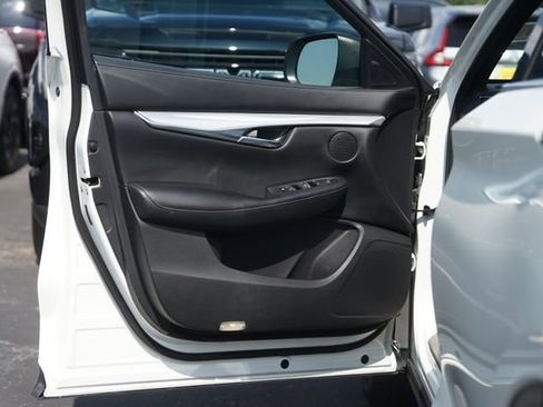 Used 2021 INFINITI QX50 Luxe w/ Appearance Package AWD/4WD image 31