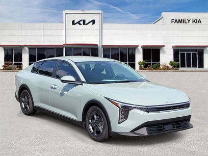 New 2026 Kia K4 LXS