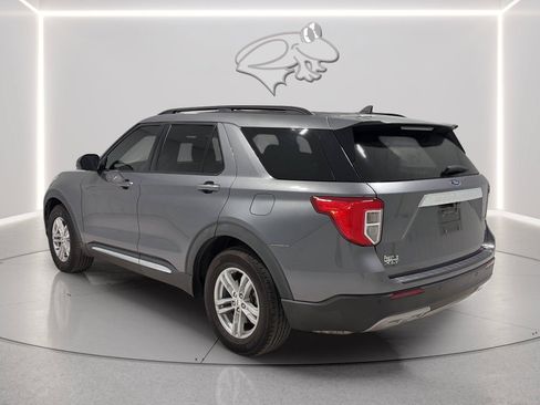 Used 2022 Ford Explorer XLT w/ Equipment Group 202A RWD image 3