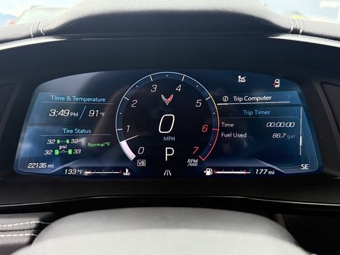 Used 2024 Chevrolet Corvette Stingray Preferred Cpe w/ Z51 Performance Package RWD image 15