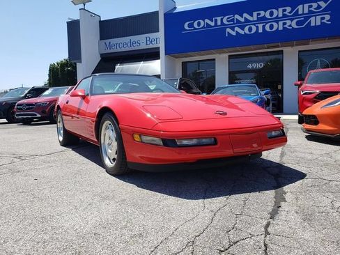 Used 1994 Chevrolet Corvette Coupe RWD image 2