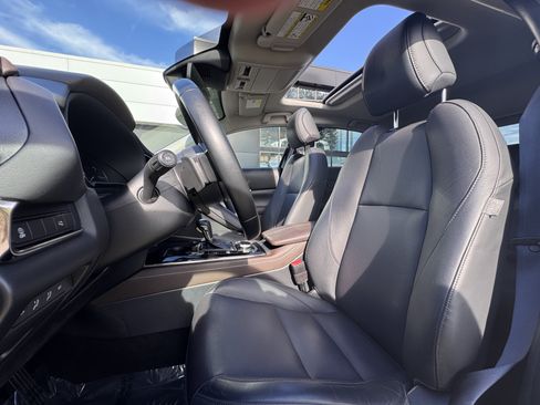 Certified 2023 MAZDA CX-30 AWD 2.5 S w/ Premium Package image 3