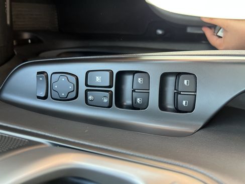 Used 2020 Hyundai Kona Limited AWD/4WD image 21