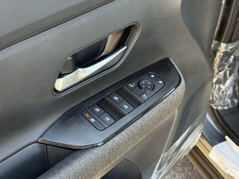 New 2026 Nissan Kicks SV w/ SV Premium Package image 14