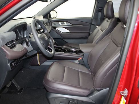 New 2026 Ford Explorer Platinum image 22