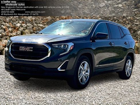 Used 2018 GMC Terrain SLE image 1