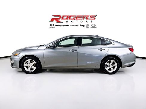 Used 2024 Chevrolet Malibu LT image 4