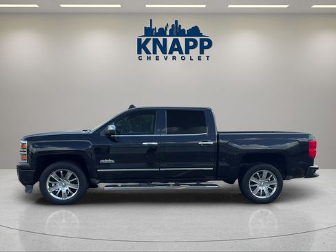 Used 2015 Chevrolet Silverado 1500 High Country w/ High Country Premium Package AWD/4WD image 2