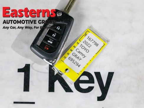 Used 2022 Toyota Camry SE image 24