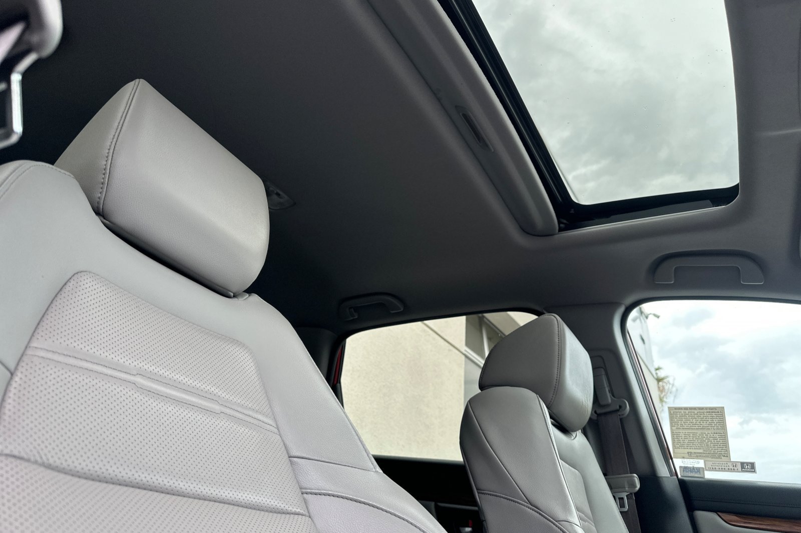 Used 2020 Honda CR-V Touring image 17