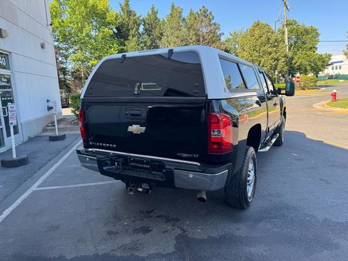 Used 2011 Chevrolet Silverado 2500 LT w/ Interior Plus Package AWD/4WD image 15