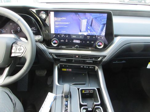 New 2026 Lexus TX 350 AWD image 40