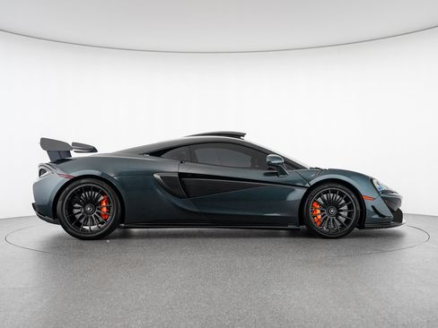 Used 2020 McLaren 620R RWD image 19