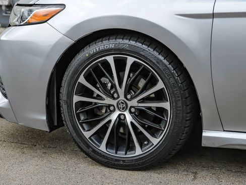 Used 2018 Toyota Camry SE FWD image 47