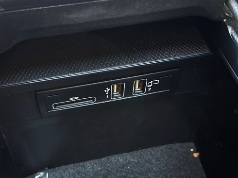 Used 2019 Mercedes-Benz G 550 image 32