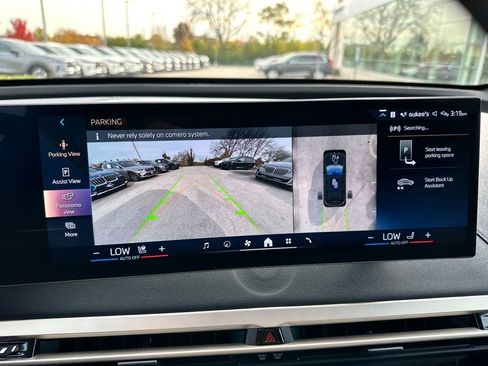 Used 2024 BMW iX xDrive50 image 23