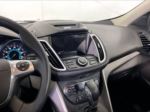 Used 2016 Ford Escape SE w/ SE Chrome Package FWD image 9