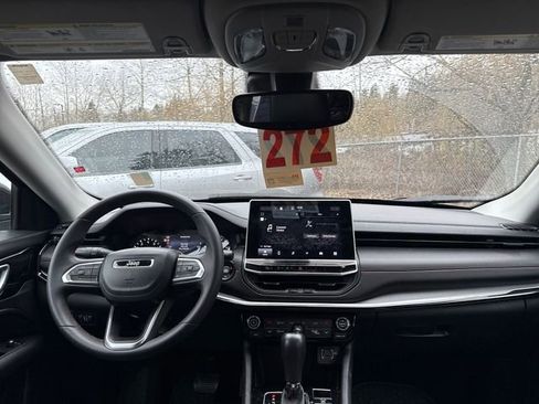 Used 2022 Jeep Compass Trailhawk image 45