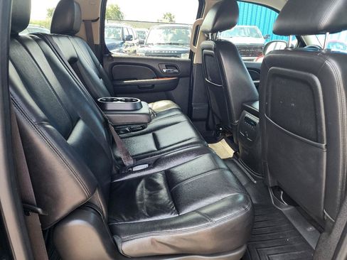 Used 2013 Chevrolet Suburban LT w/ Luxury Package AWD/4WD image 29