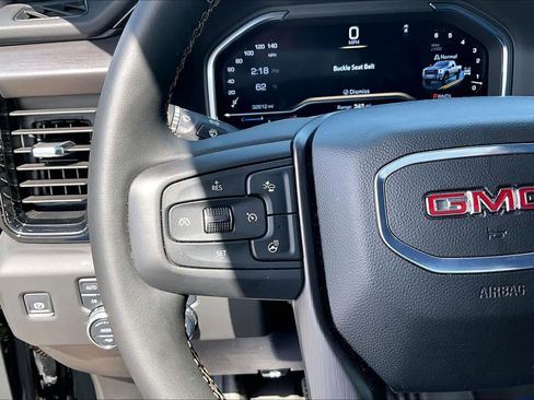 Used 2025 GMC Sierra 2500 AT4 w/ AT4 Premium Plus Package AWD/4WD image 24