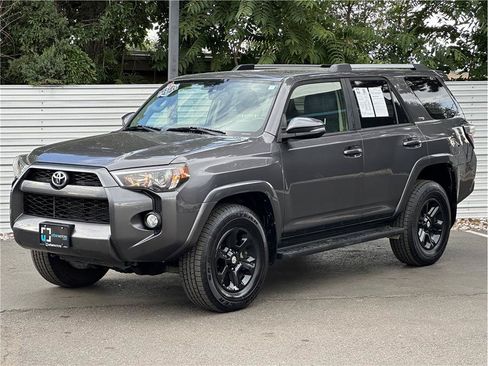 Used 2019 Toyota 4Runner SR5 Premium AWD/4WD image 6