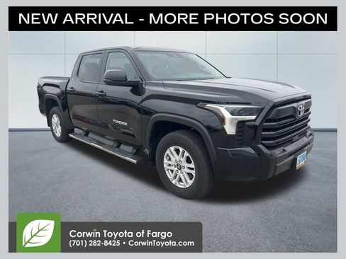 Used 2025 Toyota Tundra SR5 w/ SR5 Premium Package AWD/4WD image 1