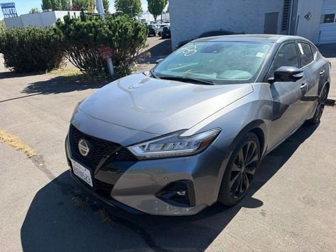 Used 2021 Nissan Maxima SR w/ Sport Mat Group FWD image 4