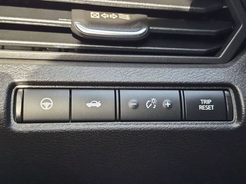 Used 2023 Nissan Altima 2.0 SR FWD image 22