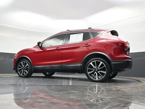 Used 2018 Nissan Rogue Sport SL FWD image 38