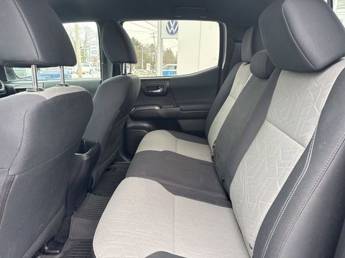 Used 2021 Toyota Tacoma TRD Sport image 13