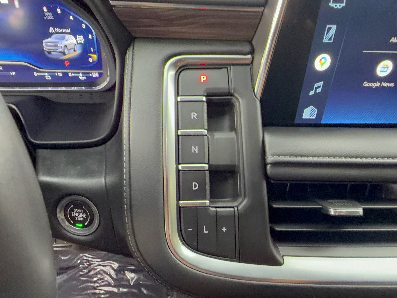 Used 2022 Chevrolet Tahoe Z71 AWD/4WD image 21