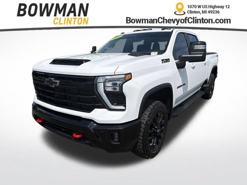 Used 2025 Chevrolet Silverado 2500 LT w/ Trail Boss Package AWD/4WD image 1