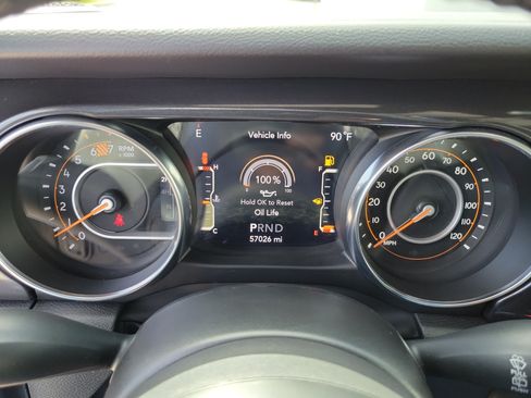 Used 2022 Jeep Wrangler Unlimited Sport AWD/4WD image 32