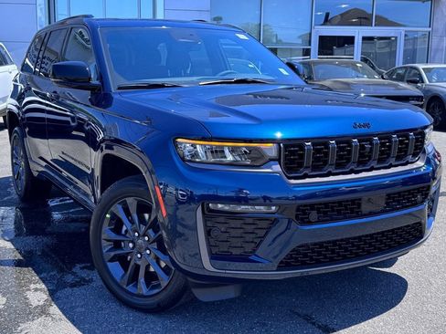 New 2026 Jeep Grand Cherokee Limited AWD/4WD image 1